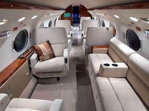 Pura-pura Liburan, Sejumlah Influencer Ketahuan Berfoto di Jet Pribadi Palsu