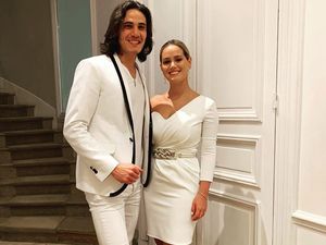 Cavani dan Alex Telles Gabung MU, Setan Merah Tambah WAGs Cantik