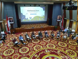 Menteri-menteri Jokowi Duduk Bareng Jelaskan Heboh UU Cipta Kerja