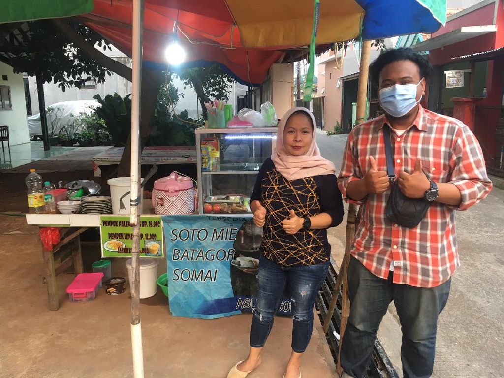 #KansasBukaLagi, Gerakan Alumni Bantu Lariskan Pedagang Kantin Sastra UI #KansasBukaLagi, Gerakan Alumni Bantu Lariskan Pedagang Kantin Sastra UI