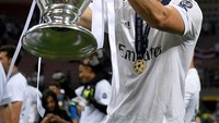 Dilansir ESPN, Karim Benzema sudah meraih 19 trofi bersama Real Madrid. Jumlah itu mengalahkan Cristiano Ronaldo dengan 15 trofi (Getty Images)