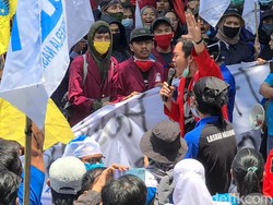 Tolak Omnibus Law, Massa Sukabumi Bergerak Ancam Duduki Kantor DPRD