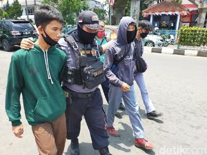 Pelajar Bogor Berjimat Diamankan Saat Hendak Ikut Aksi di Jakarta