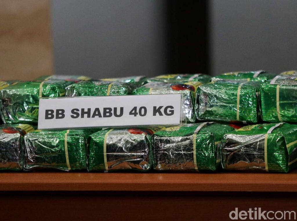 Polisi Gagalkan Pengiriman 9,2 Kg Sabu ke Kalbar Via Bandara Soetta Polisi Gagalkan Pengiriman 9,2 Kg Sabu ke Kalbar Via Bandara Soetta