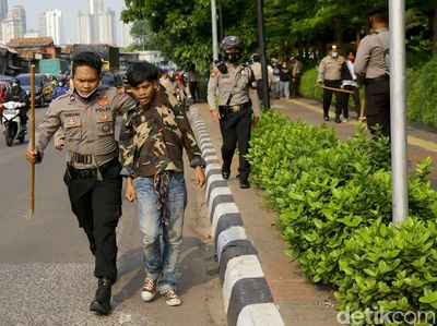 Puluhan Pelajar yang Hendak Demo ke DPR Kembali Diamankan Polisi