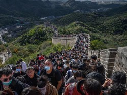 Wisata China Hidup Lagi, Phuket Jadi Kota Hantu, Bali Bagaimana?