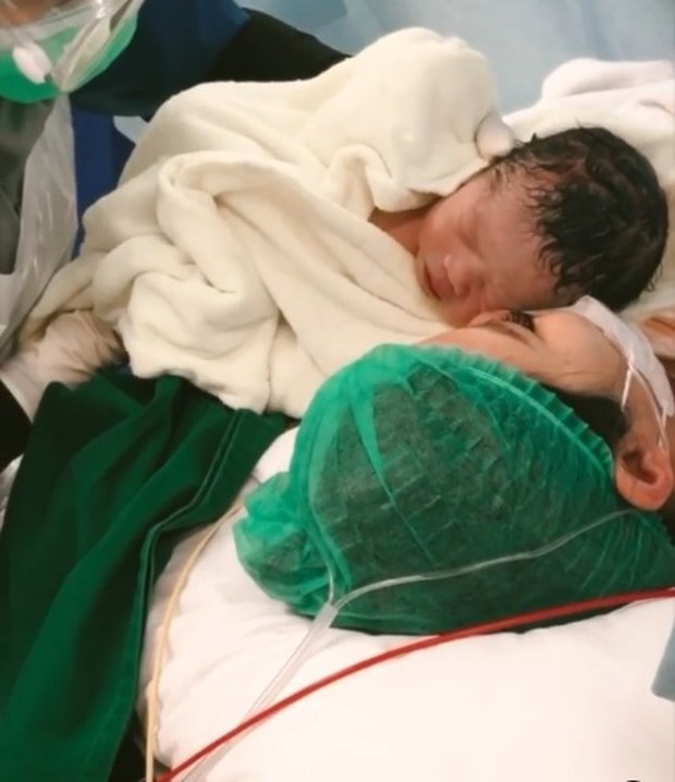 Vinna Gracia/instagram.com/vinnagracia Vinna Gracia menjalani proses melahirkan secara caesar