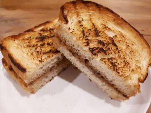 5 Roti Bakar di Jakarta yang Nikmatnya Selalu Bikin Kangen 5 Roti Bakar di Jakarta yang Nikmatnya Selalu Bikin Kangen