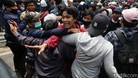 Begini Suasana Aksi Tolak UU Omnibus Law di Harmoni