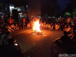Didemo Massa, Pemkab-DPRD Garut Sepakat Tolak Omnibus Law