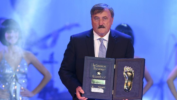 MONTE-CARLO, MONACO - OCTOBER 13:  Antonin Panenka receives the Golden Foot Award trophy during the Golden Foot Award 2014 ceremony at Sporting Club on October 13, 2014 in Monte-Carlo, Monaco.  (Photo by Valerio Pennicino/Getty Images for Golden Foot)