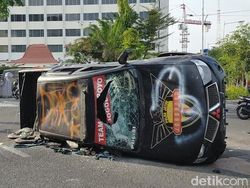 Dampak Demo Anarkis di Surabaya