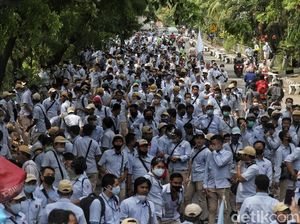 Draf UU Cipta Kerja Versi 812 Halaman: Pasal Pesangon Berubah