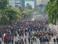 123 Demonstran Tolak Omnibus Law di 6 Provinsi Reaktif COVID-19, Ini Sebarannya
