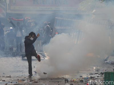 DPRD Yogyakarta Ricuh