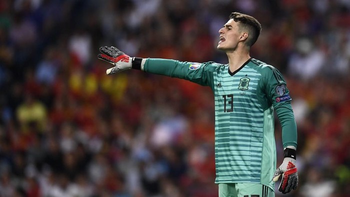 Spains goalkeeper Kepa Arrizabalaga gestures during the UEFA Euro 2020 group F qualifying football match between Spain and Sweden at the Santiago Bernabeu stadium in Madrid on June 10, 2019. (Photo by OSCAR DEL POZO / AFP)