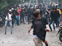 14 Demonstran Tersangka, Ditahan di Polda Jabar dan Polres Karawang