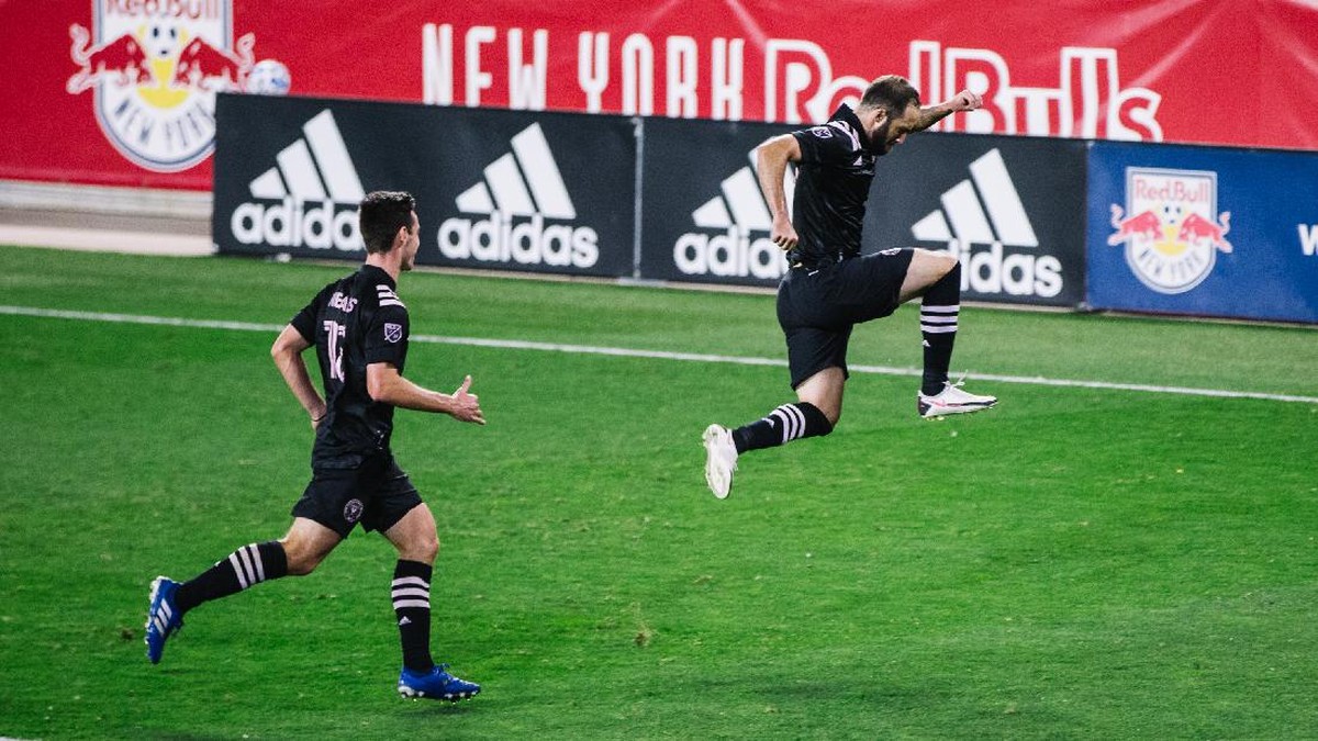 Gonzalo Higuain mencetak gol pertama untuk Inter Miami. (Foto: Twitter @MLS)