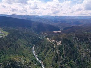 Foto: Jembatan Gantung Pejalan Kaki Terpanjang di Dunia