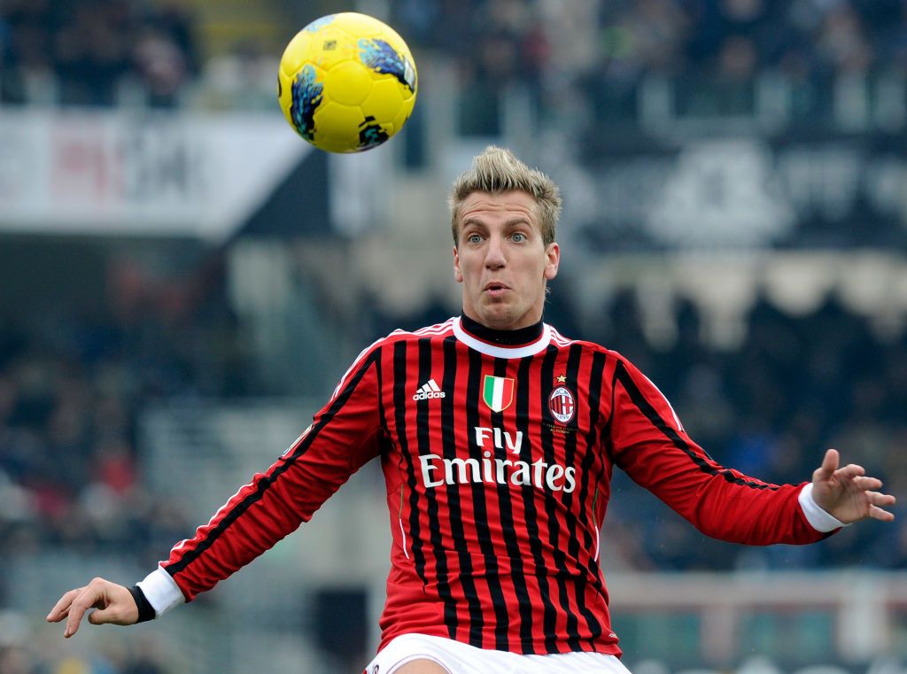 CESENA, ITALY - FEBRUARY 19:  Maxi Lopez of AC Milan looks to control the ball during the Serie A match between AC Cesena and AC Milan at Dino Manuzzi Stadium on February 19, 2012 in Cesena, Italy.  (Photo by Claudio Villa/Getty Images)