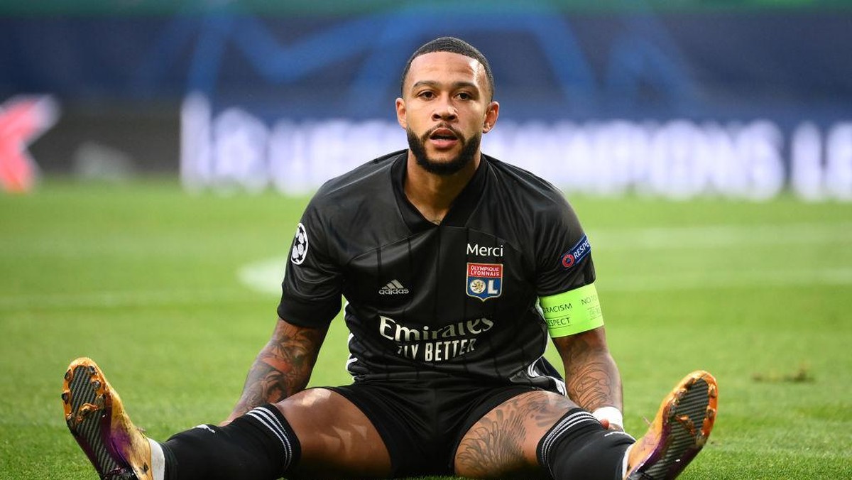 Memphis Depay dikritik Direktur Olahraga Lyon, Juninho Purnambucano (Foto: (Getty Images/Pool)