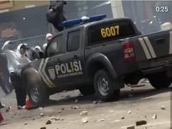 Mobil Polisi Dirusak di Tangerang, Polisi: Pelakunya Penyusup Anarko!