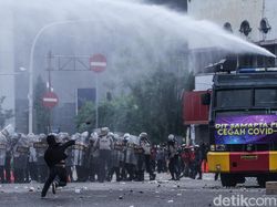 Koalisi Masyarakat Sipil Kritik Sikap Represif ke Massa Tolak Omnibus Law