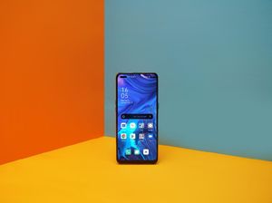 Layar OPPO Reno4 F Siap Manjakan Mata dengan Super AMOLED Layar OPPO Reno4 F Siap Manjakan Mata dengan Super AMOLED