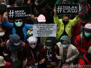 BEM SI Jabodetabek Akan Kembali Demo Tolak UU Cipta Kerja Besok BEM SI Jabodetabek Akan Kembali Demo Tolak UU Cipta Kerja Besok