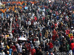 Aksi Demonstrasi Hadang Pemulihan Pandemi dan Ekonomi RI