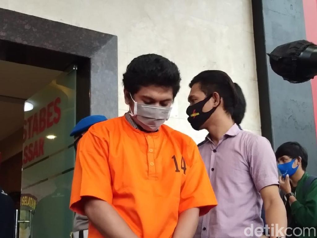 Diduga Kelainan Seksual, Peneror Video Call Sex Mahasiswi UIN Dites Psikologis Diduga Kelainan Seksual, Peneror Video Call Sex Mahasiswi UIN Dites Psikologis