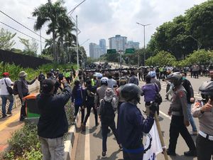50 Remaja Diamankan di Sekitar DPR, Polisi: Antisipasi Penumpang Gelap 50 Remaja Diamankan di Sekitar DPR, Polisi: Antisipasi Penumpang Gelap