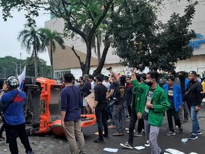 5 Orang Ditetapkan Jadi Tersangka Perusakan Mobil Dinas Polisi di Sumsel