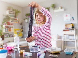 5 Cara Membuat Slime dengan Bahan Sederhana, Mudah dan Cepat!