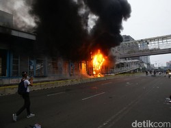 Imbas Demo, Ini Ruas Jalan di Jakarta yang Masih Ditutup hingga Sekarang