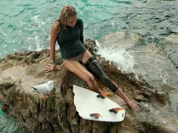 Sinopsis The Shallows, Aksi Blake Lively Melawan Hiu