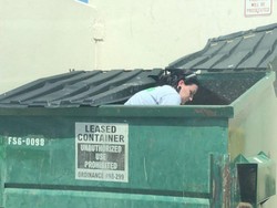 Kerja Jadi Pemulung, Wanita Ini Sukses Raup Rp 38 Juta Per Bulan