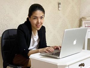 Viral Laporan e-Reses DPRD Copy Paste Bikin Tina Toon jadi Sorotan Viral Laporan e-Reses DPRD Copy Paste Bikin Tina Toon jadi Sorotan
