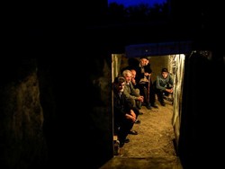 Warga Armenia Mengungsi Saat Perundingan Damai Dimulai di Jenewa