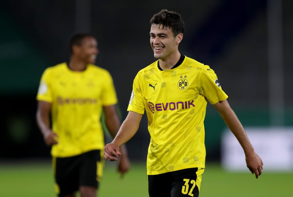 DUISBURG, GERMANY - SEPTEMBER 14: Giovanni Reyna of Dortmund smiles during the DFB Cup first round match between MSV Duisburg and Borussia Dortmund at Schauinsland-Reisen-Arena on September 14, 2020 in Duisburg, Germany. (Photo by Lars Baron/Getty Images)