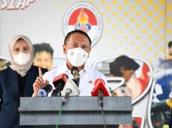 Senam Sundul Langit, Cara Menpora Ajak Anak Muda Semangat Olahraga