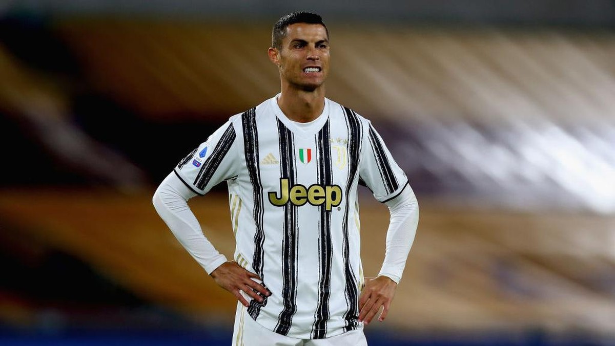 Nasib Cristiano Ronaldo melawan Barcelona ditentukan hasil tes COVID-19 terakhirnya (Foto: Getty Images/Paolo Bruno)