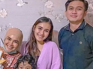 Batal Nikah, Lihat Lagi Kisah Asmara Ayu Ting Ting dan Adit Jayusman Batal Nikah, Lihat Lagi Kisah Asmara Ayu Ting Ting dan Adit Jayusman
