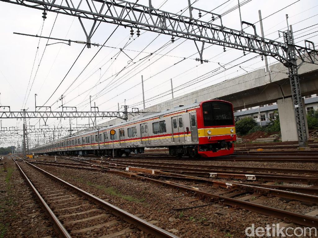 Progres Terkini Proyek Double-double Track di Tengah Pandemi Progres Terkini Proyek Double-double Track di Tengah Pandemi