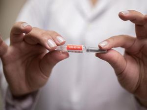 Korea Selatan Sumbang US$ 10 Juta untuk Vaksin Corona Korea Selatan Sumbang US$ 10 Juta untuk Vaksin Corona