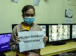 ITC Roxy Mas sepi dengan lampu redup