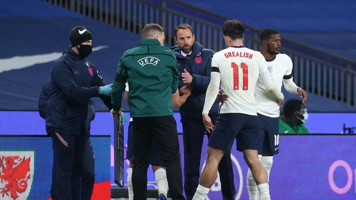 Jack Grealish dan Gareth Southgate. (Foto: Getty Images/Pool)