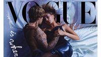 Foto: Pose Seksi Justin Bieber dan Hailey Baldwin di Ranjang