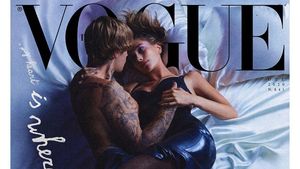 Foto: Pose Seksi Justin Bieber dan Hailey Baldwin di Ranjang
