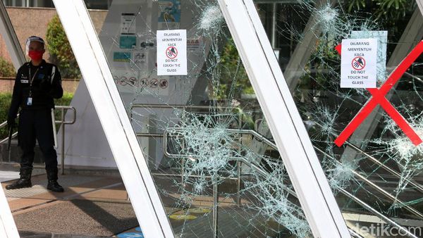 Miris, Buntut Kericuhan Fasilitas Publik di Jakarta Banyak yang Rusak